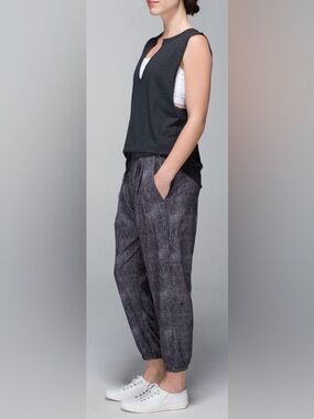 Lululemon Rollin' With My Omies Pant, Burlap Texture Black Dune / Black, sz 4